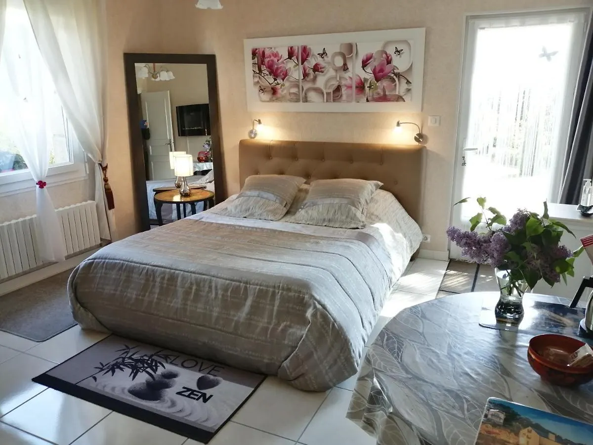 Tinat Studio Douarnenez 0*,  France
